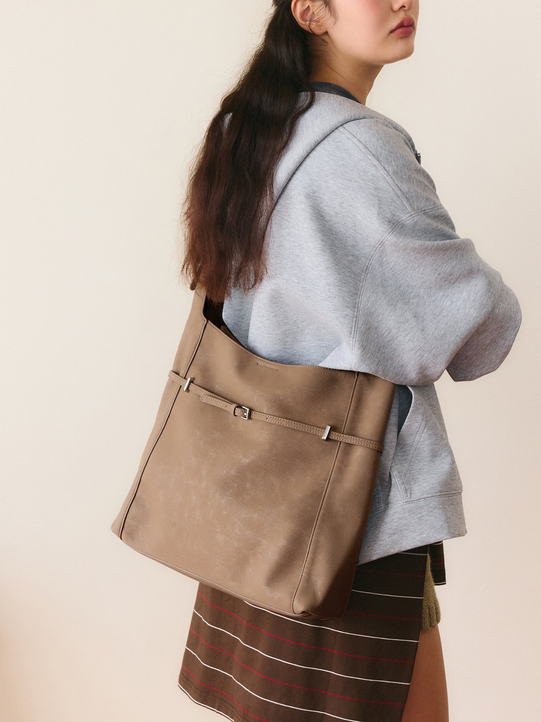 Large Capacity Commuter Tote Bag