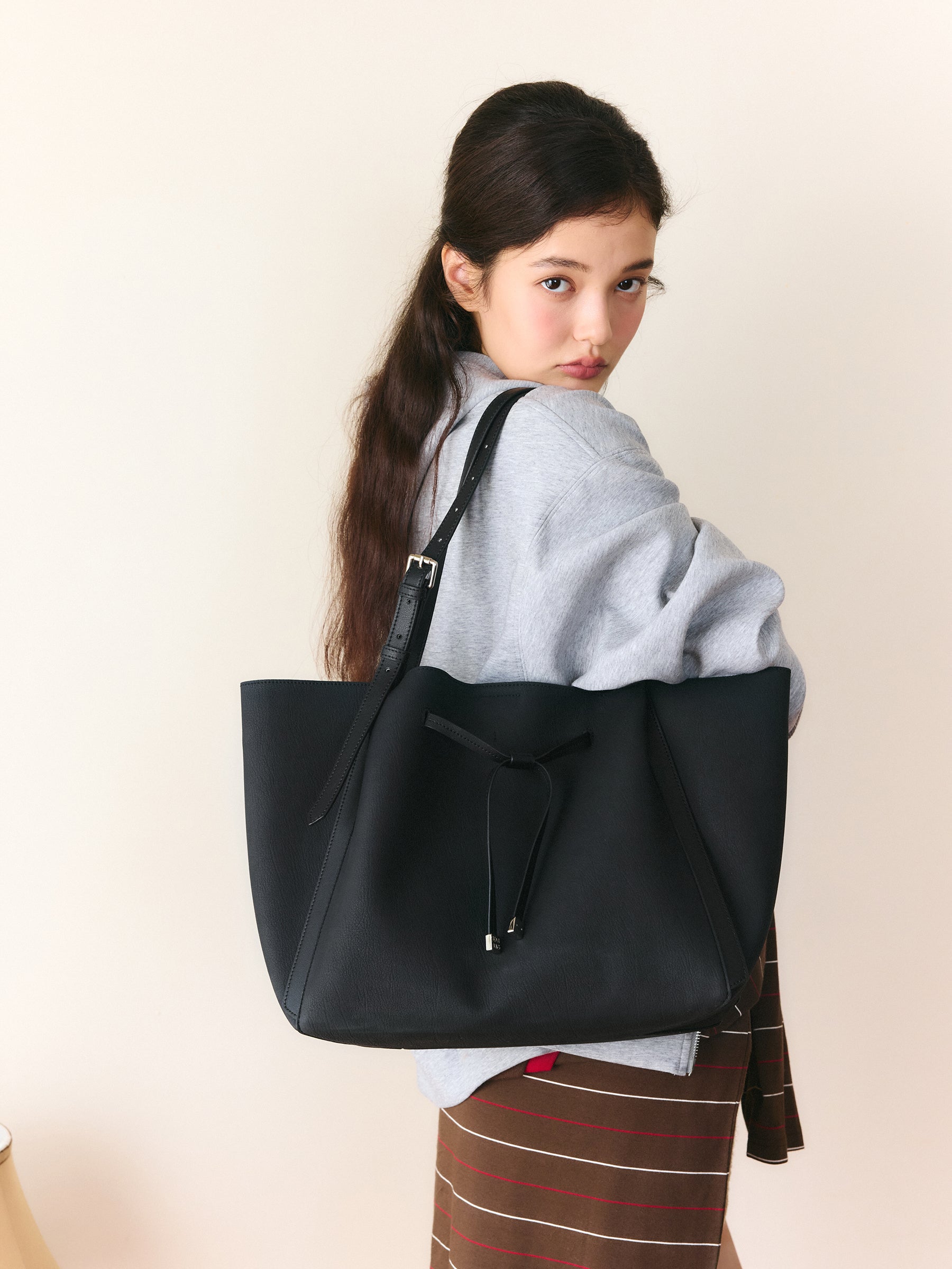 Commuter Tote Bag with Tie